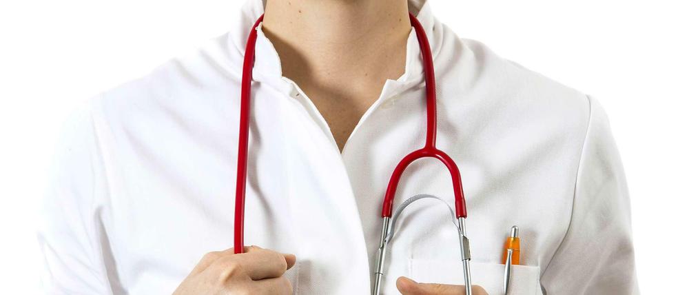 Ärzte in Kliniken leiden unter hoher Belastung.