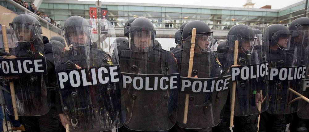 Zuletzt waren in Baltimore 130 Polizisten bei Ausschreitungen verletzt worden.