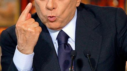 Eindeutiges Mienenspiel: Silvio Berlusconi ist sauer.