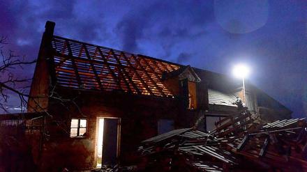 Sturm "Niklas" hat ein Haus in Polen abgedeckt. 