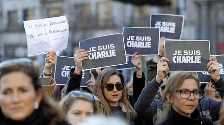 Nach den Anschlägen in Paris auf das Satiremagazin "Charlie Habdo" waren alle "Charlie". Ein Junge in einer Pariser Schule nicht; er weigerte sich, eine Schweigeminute einzulegen.