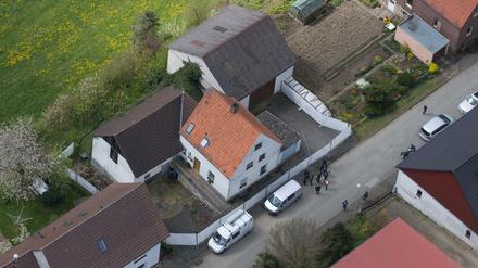 Die Eigentümer des „Horror-Hauses“ von Höxter wollen das Gebäude nach Abschluss der Ermittlungen abreißen lassen.