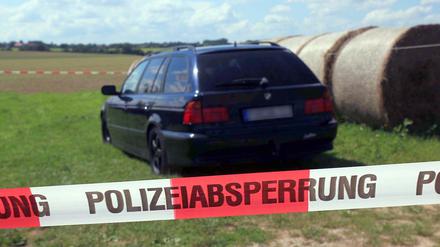 Den Fluchtwagen des Mannes fand die Polizei in Weistropp in Sachsen.