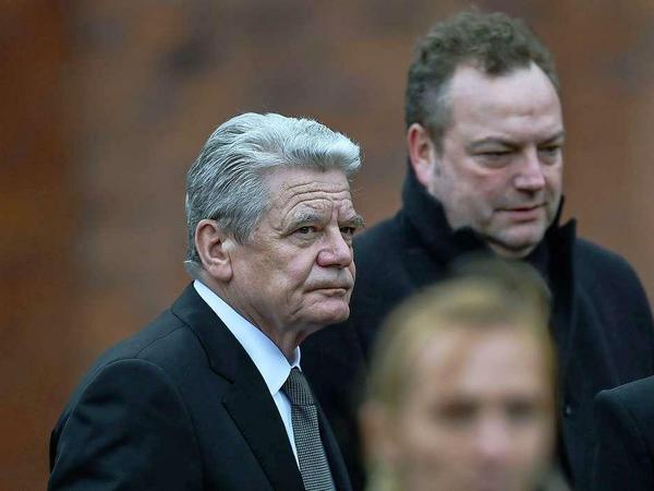 Bundespräsident Joachim Gauck war am Freitag in der westfälischen Stadt Haltern und nahm an Gedenkveranstaltungen für die Opfer des Germanwings-Absturzes teil. 