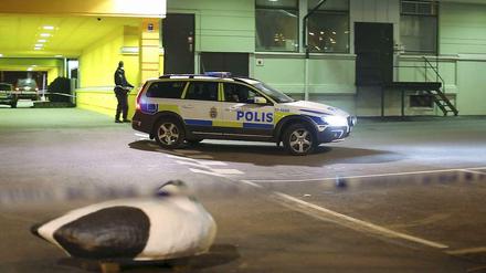Die Polizei am Tatort, einem Restaurant in Göteborg.