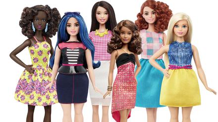 Barbie gibt es jetzt auch „kurvig“, klein und groß. Und mit einem breitgefächerten Spektrum an Hauttönen, Haarfarben und Frisuren.