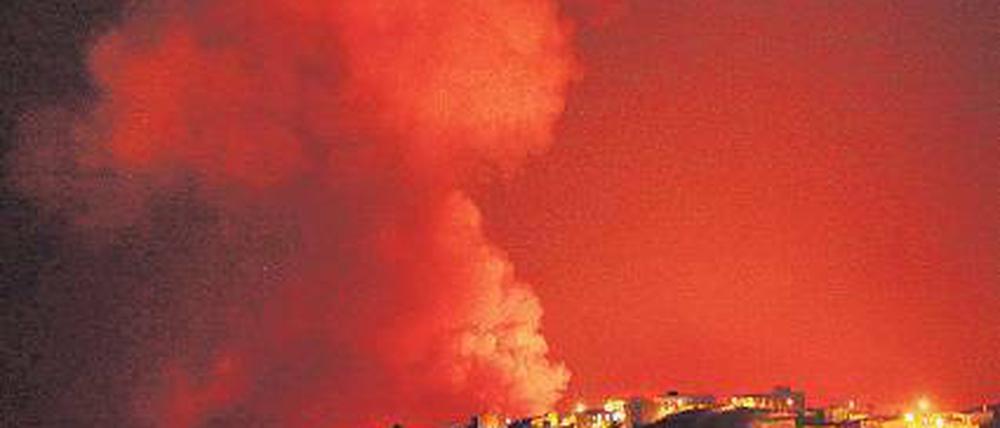 Brennende Insel. Mehr als ein Zehntel von La Gomera ist verbrannt.