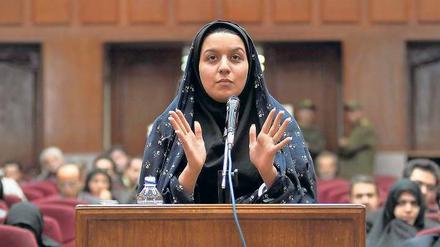 Mord oder Notwehr? Reyhaneh Jabbari, hier im Dezember 2008 vor Gericht, hat einen Mann erstochen – nach einem Vergewaltigungsversuch.