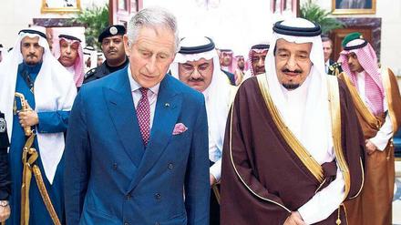 Klartext will Prinz Charles auch bei seinem Besuch in Saudi-Arabien reden und sich bei König Salman für den zu 1000 Stockhieben und zehn Jahren Haft verurteilten Blogger Raif Badawi einsetzen 