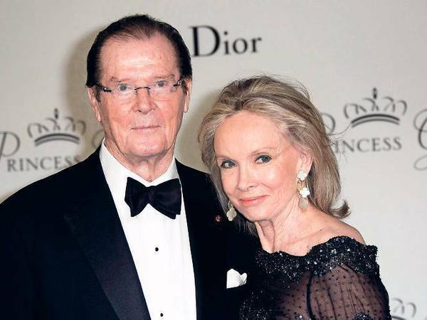 Roger Moore und seine Frau Christina 2015 in Monte Carlo. Der Schauspieler war zuvor bereits dreimal verheiratet.
