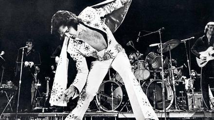 An diesem Mittwoch vor 40 Jahren starb Elvis Presley an Herzversagen. Bis heute bleibt er der King of Rock ’n’ Roll.