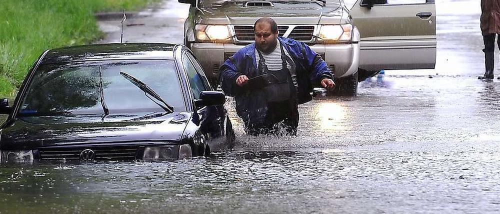 Die tschechischen Behörden haben in etwa 15 Orten Hochwasseralarm ausgerufen.