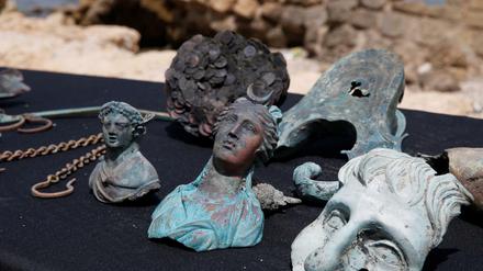 Diese antiken Stücke wurden auf dem Meeresboden bei Caesarea gefunden.