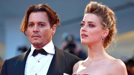 Amber Heard und ihr Mann Johnny Depp im September 2015 in Italien. 