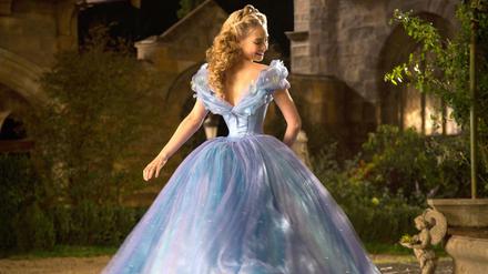 Lily James als "Cinderella".