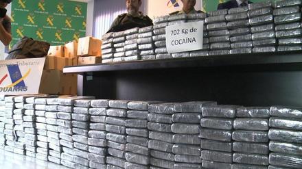 5,8 Tonnen Kokain, der größte Kokainfund der letzten 18 Jahre, wurde im Dezember in Spanien präsentiert.