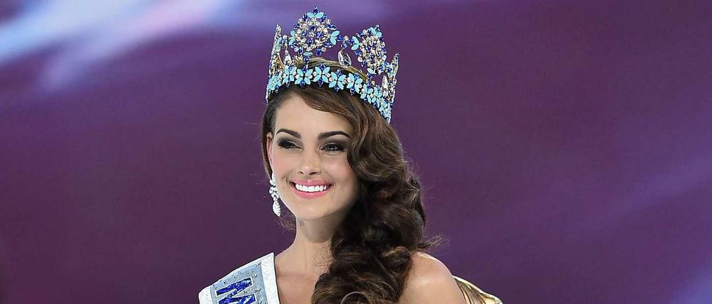 Die neue Miss World kommt aus Südafrika. Die 22-jährige Medizinstudentin Rolene Strauss gewann am Sonntagabend in London das Finale des Schönheitswettbewerbs, zu dem 121 Kandidatinnen angetreten waren.