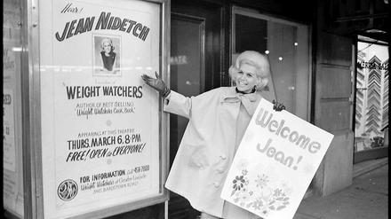 "Weight Watchers"-Gründerin Jean Nidetch auf dem Times Square in New York. 