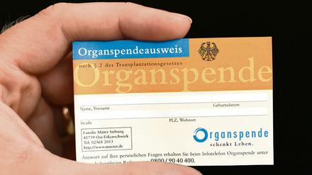 Rund 32 Prozent der Deutschen besitzen einen Organspendeausweis. 