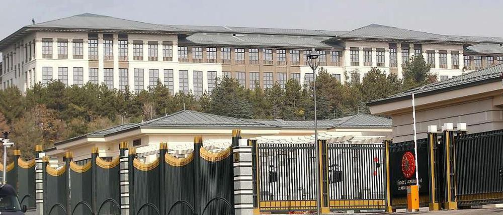 Der Weiße Palast mit 1000 Zimmern: Für neue Aufregung sorgt die zusätzlich geplante Residenz für den Präsidenten