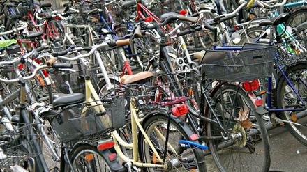 In Großstädten steigen immer mehr Deutsche aufs Fahrrad um.