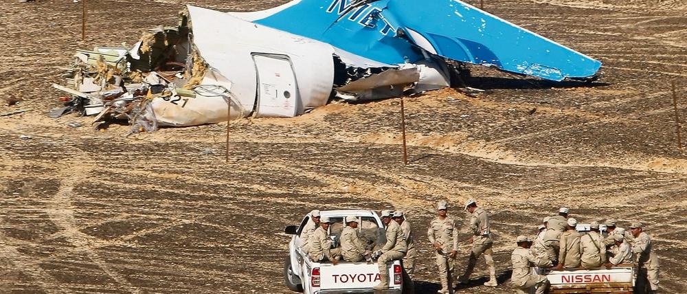 Der über dem Sinai abgestürzte russische Airbus gibt viele Rätsel auf. Bei dem Unglück kamen 224 Menschen uns Leben. 