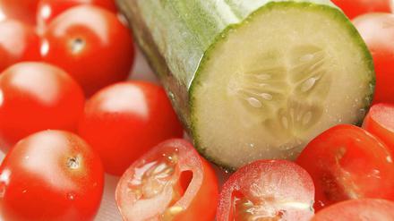 Das Robert-Koch-Institut warnt vor dem verzehr von Salatgurken, Tomaten und Blattsalat aus Norddeutschland.
