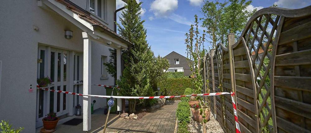 Das Haus in der Kleinstadt Würenlingen im Kanton Aargau. Ein Familienvater hat hier seine Schwiegereltern und sich selbst erschossen. 
