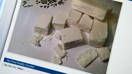 Dieser auf einer Pressekonferenz im Landeskriminalamt in Wiesbaden (Hessen) gezeigte Screenshot der illegalen Internet-Handelsplattform "Silk Road 2.0" zeigt eine dort mit Bild zum Kauf angebotene Portion von 14 Gramm Kokain. 