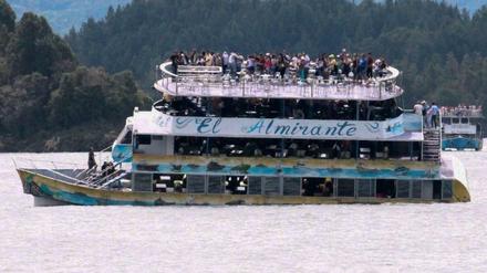 Unglück in Kolumbien: Die sinkende "El Almirante"