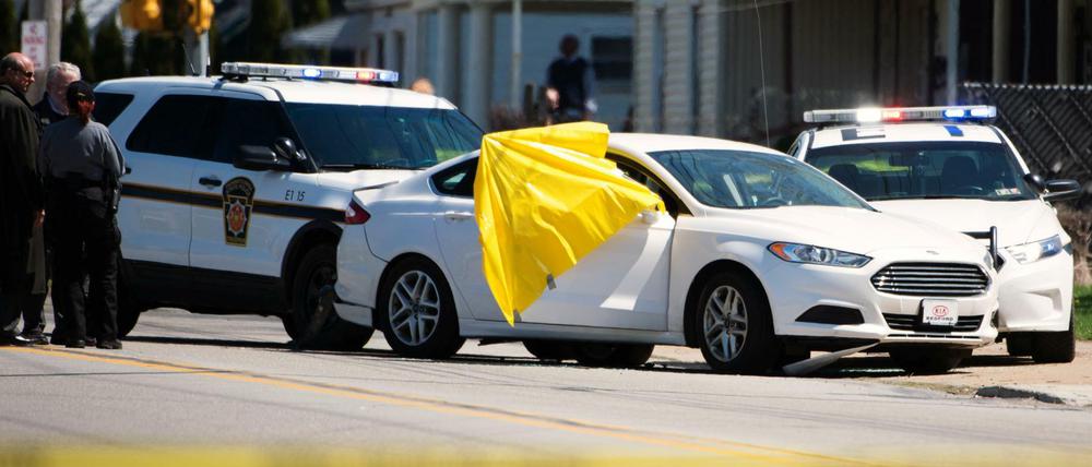 Tod auf der Flucht: In diesem Auto hat sich der mutmaßliche Mörder erschossen.