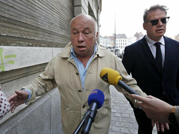 Ebenfalls freigesprochen: Dominique Alderweireld, der in Belgien mehrere Bordelle besitzt. Dem Franzosen mit dem Spitznamen "Dodo la saumure" hatte die Anklage vorgeworfen, Callgirls aus Belgien für Sexpartys geschickt zu haben.