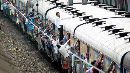 Ein überfüllter Zug in Indien.