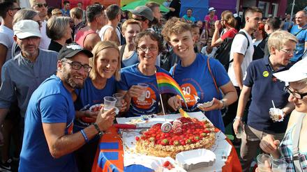 Der Verein Seitenwechsel feiert seinen 30. Geburtstag - hier auf dem Lesbischschwulen Stadtfest.