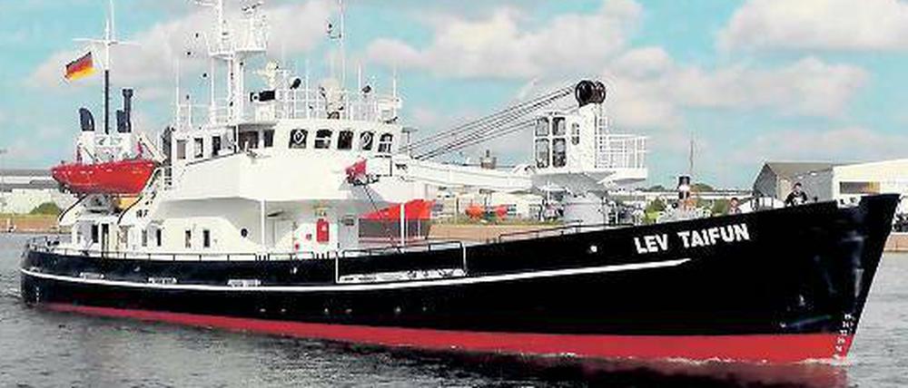 Die „Lev Taifun“ ist das neue Fährschiff zum Leuchtturm „Roter Sand“. Es wurde 1964 als Tonnenleger in Dienst gestellt. 