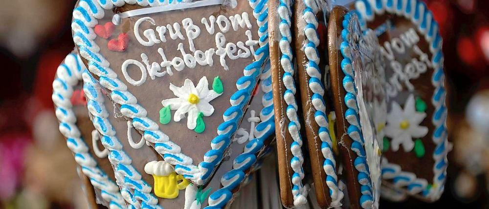 Eher leicht zu beschaffen: ein süßes Lebkuchenherz vom Münchner Oktoberfest.