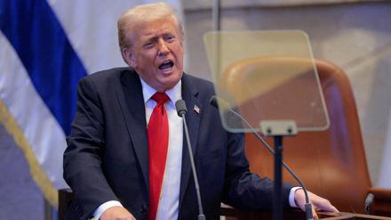Donald Trump spricht am 13. Oktober in der Knesset.