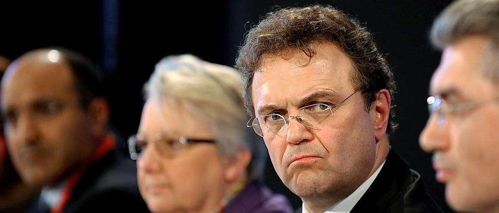 Innenminister Friedrich verärgert mit seinem Fokus auf die Sicherheit die Teilnehmer der Islamkonferenz.