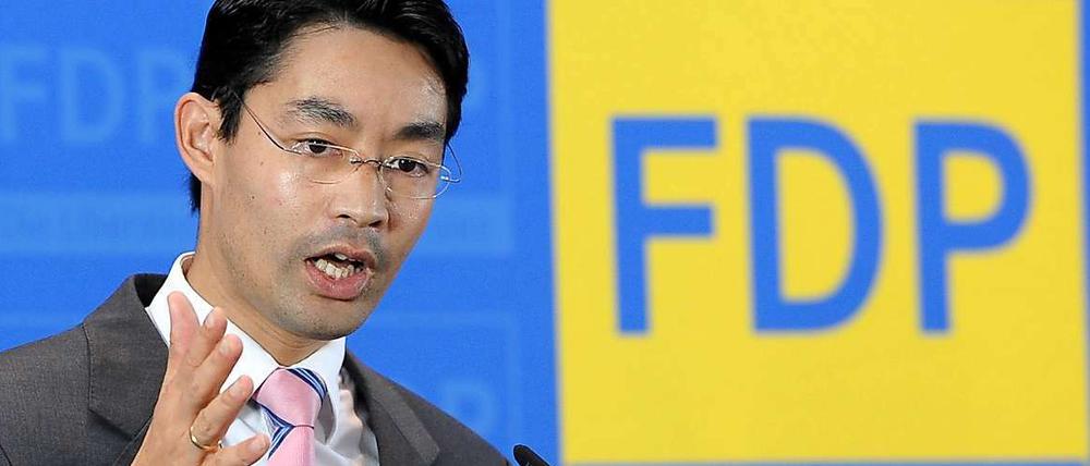 Philipp Rösler (38) ist FDP-Vorsitzender. Seit Mai 2011 ist er auch Bundesminister für Wirtschaft und Technologie.