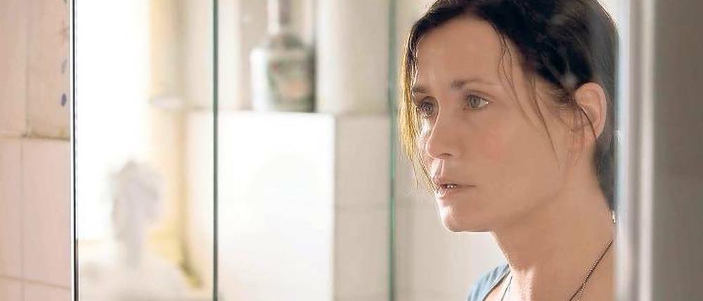 Tief in die Seele geblickt. Kommissarin Hannah Mangold (Anja Kling) kehrt nach neun Monaten in der Psychiatrie in ihren Job beim Morddezernat zurück. Foto: Sat1