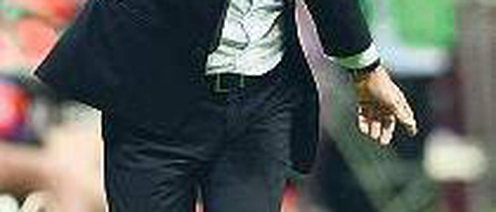 Neue Ausrichtung. Cesare Prandelli hat der italienischen Nationalmannschaft ein anderes Auftreten verordnet.