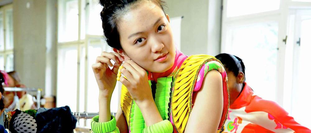 Models bei den Vorbereitungen für die Modemesse Bread & Butter.