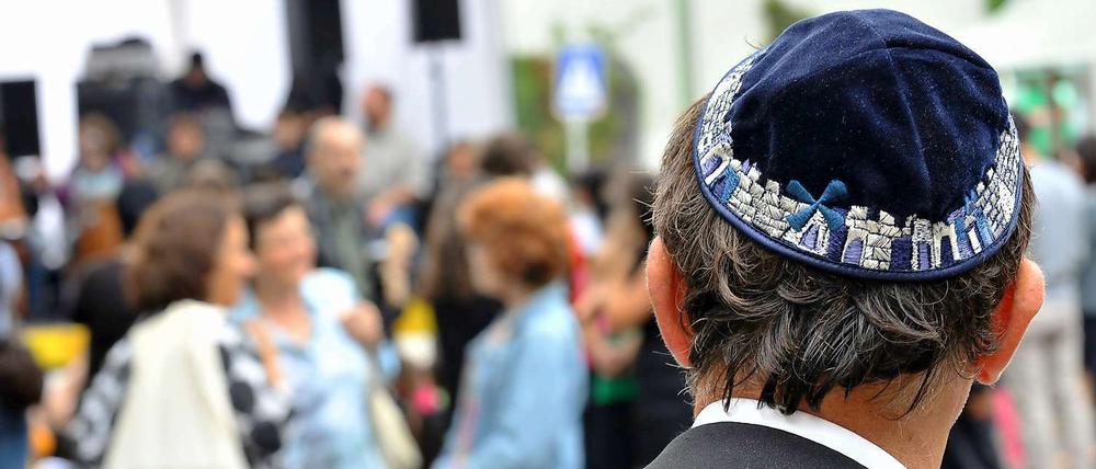 Solidaritätsbekundung für attackierten Rabbiner in Berlin: Antisemitismus in Deutschland hat unterschiedliche historische und kulturelle Ursprünge.