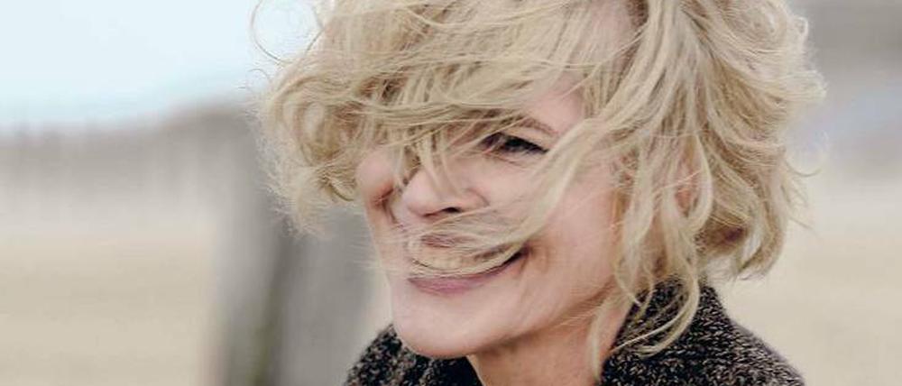 Altenteil? Ach was! Fanny Ardant spielt eine Zahnärztin, die sich in einen jungen Lehrer verliebt.