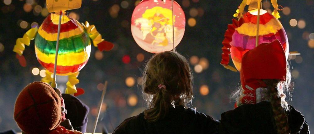 Sankt Martin oder „Sonne-Mond-und- Sterne-Fest“?