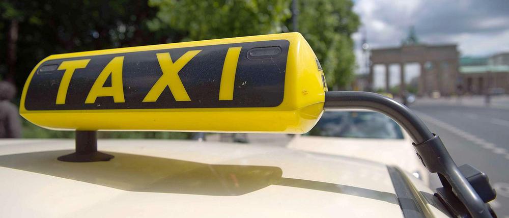 Wegen angeblicher Vergewaltigung muss sich ein 48-jähriger Taxifahrer vor dem Landgericht verantworten.