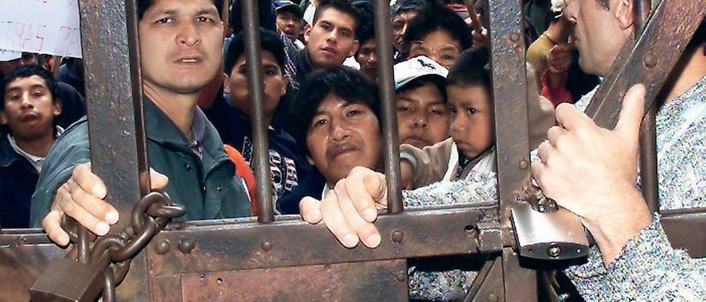 La Paz. Häftlinge und ihre Kinder hinter Gittern