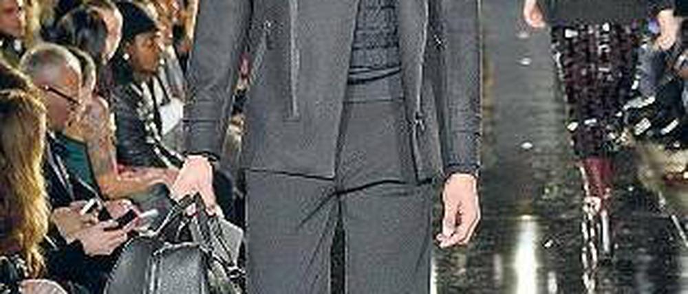 Porsche-Outfit auf der New Yorker Fashion Week im Februar