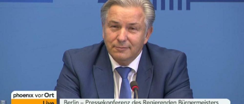 Erst der Rücktritt, dann Prinz Eisenherz. So wie Phoenix schalteten auch n-tv, N24 und der RBB zur Rücktritts-Pressekonferenz von Klaus Wowereit.