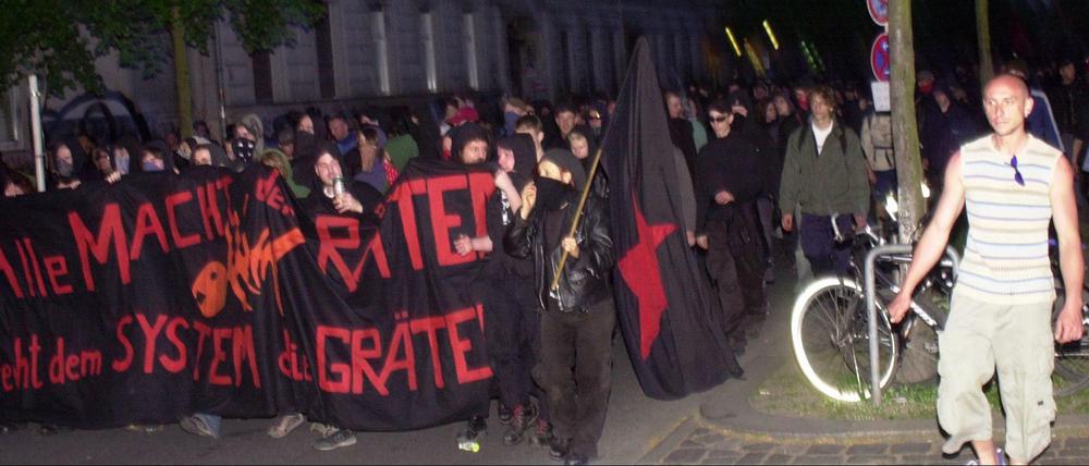 Gewaltbereit. Autonome Demo in Kreuzberg.